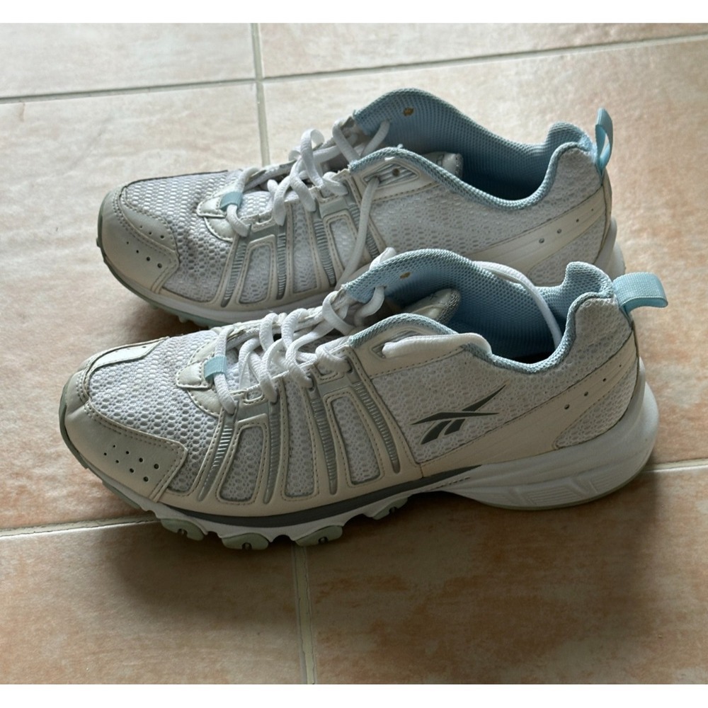 Reebok White Athletic Shoes RB 810 PYE 2-180450 -‎ Women's Size 7.5